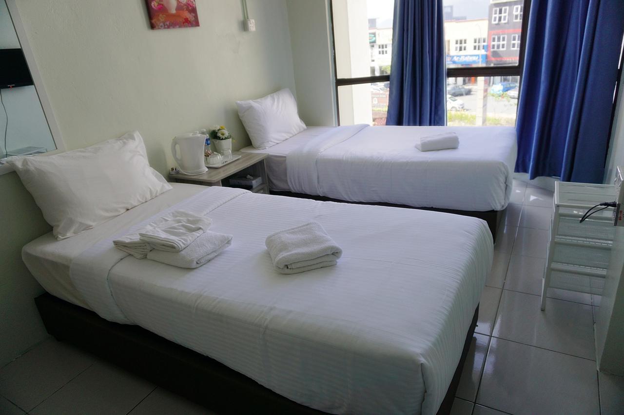 Milvus Hotel Kuah Eksteriør billede